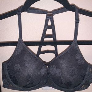 Multiple Victoria’s Secret/ PINK Bras
